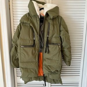 Orolay (Amazon) Women's Thickened Down Jacket (Green, Size S)